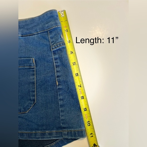 H&M Divided Jegging Style Shorts - Picture 8 of 9